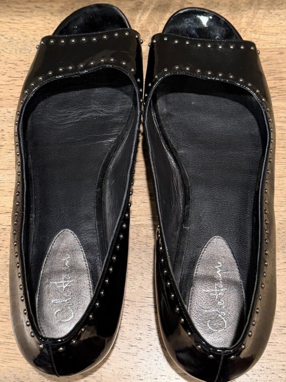 Cole Haan Black Patent Leather Studded Open Toe Flats w/ Nike Air 7.5 - Picture 2 of 8